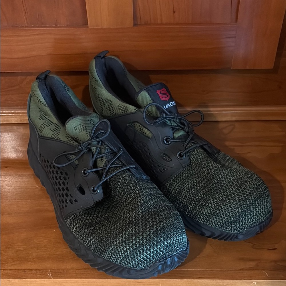 Suadex indestructible Green Men's Shoes